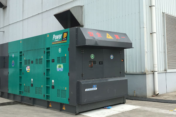 安宁燃油滤清器的更换流程是怎样的？