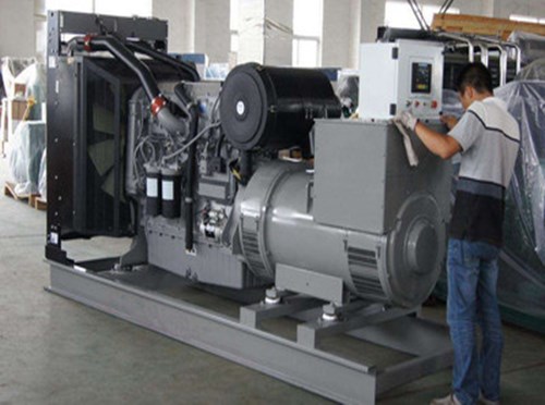 安宁柴油发电机组和储能设备配合使用的案例