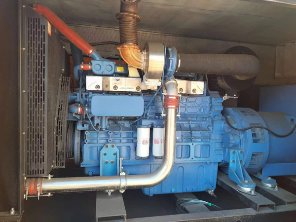 安宁燃油消耗率与进气温度的具体关系是什么？